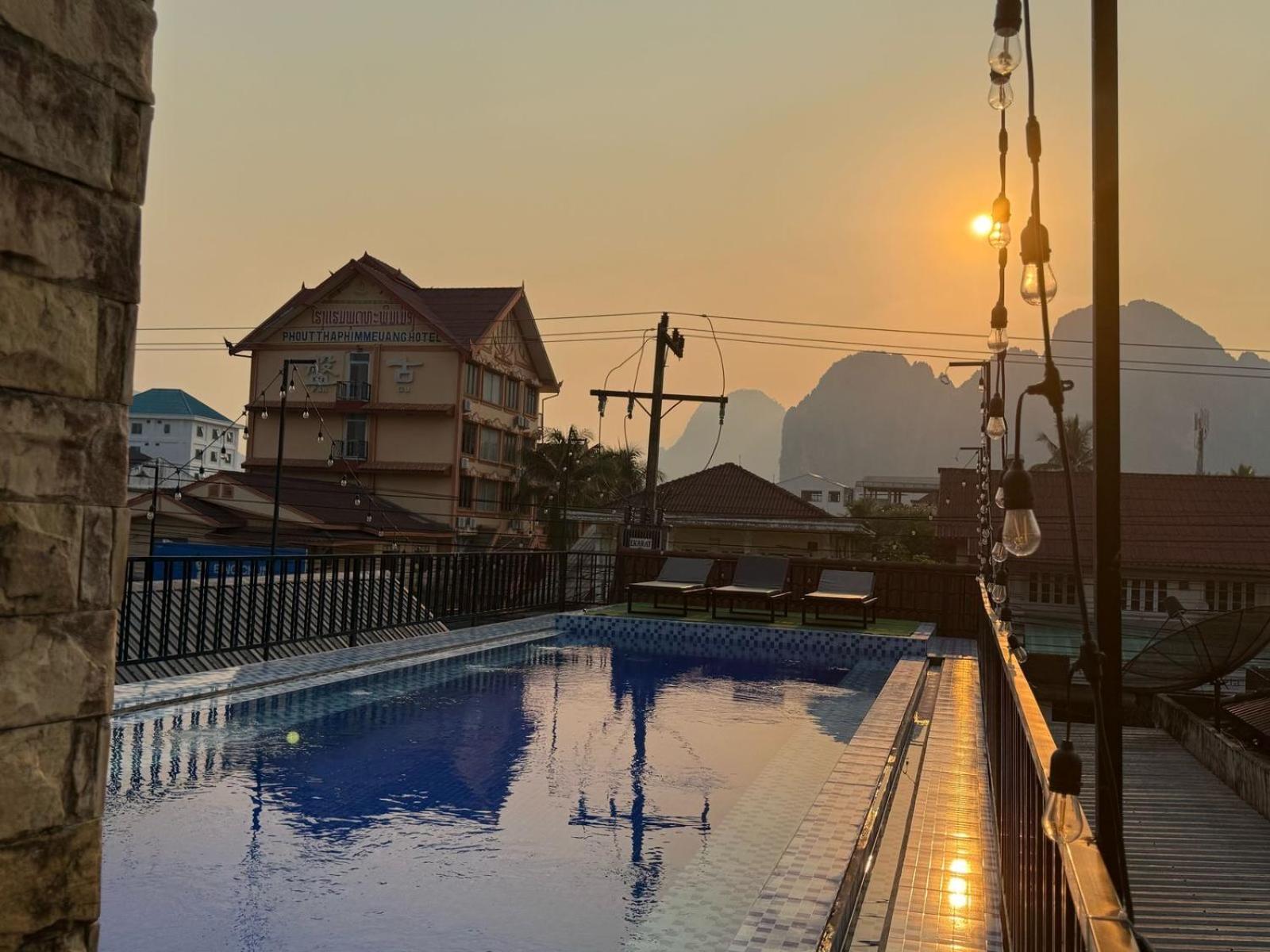 A P S Moutain View Hotel Vang Vieng Exterior foto